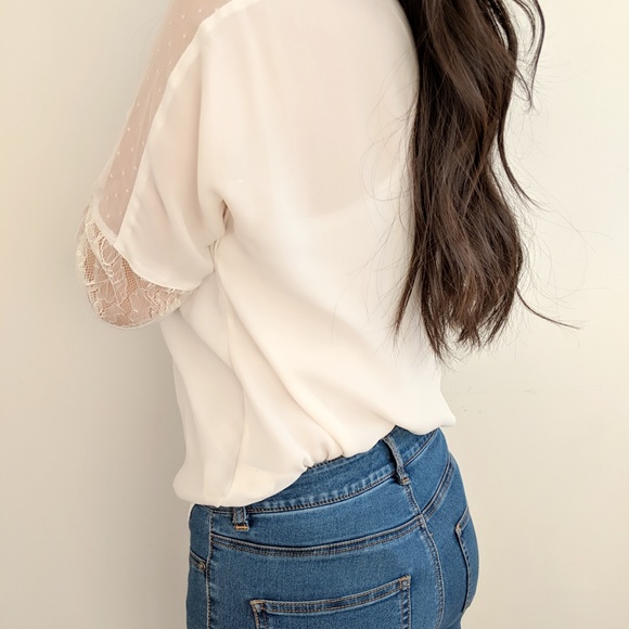 White bow tie blouse - Picture 2 of 4